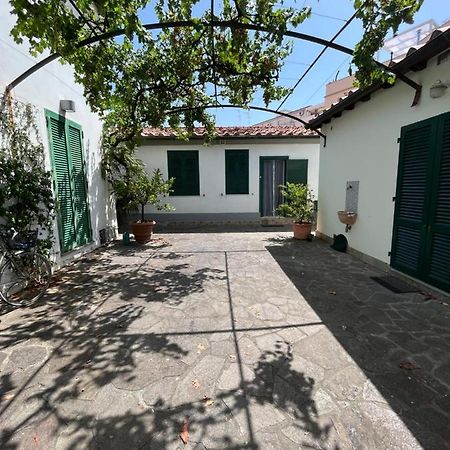 Eremomarino Apartment Livorno Exterior foto